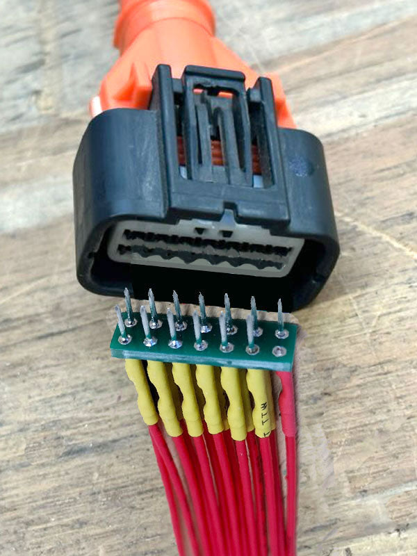 Custom 13-Pin Connectors for B-MAX 12S NMC Battery