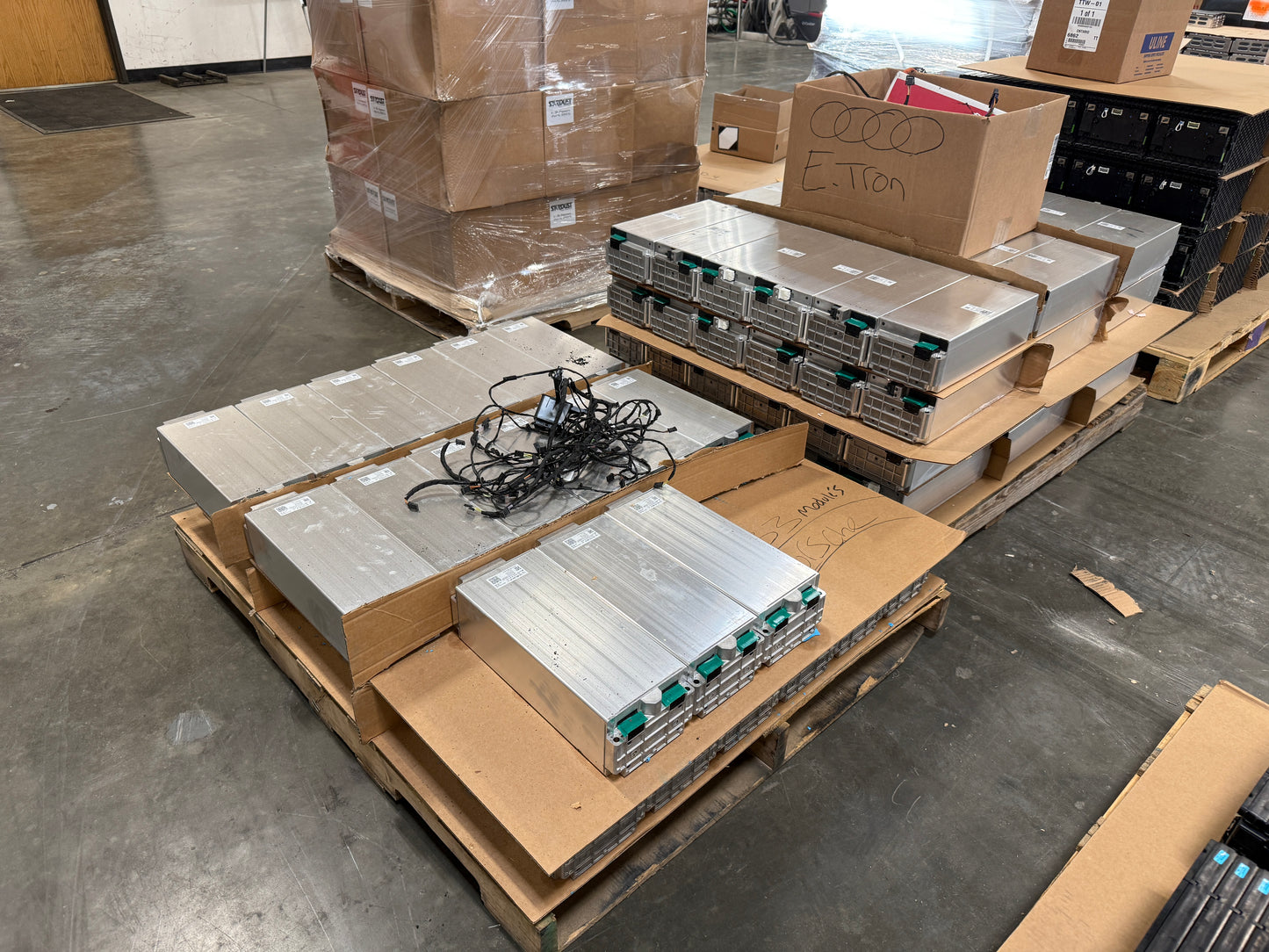11v AUDI eTRON Battery Modules w LG cells. $76/kWh!
