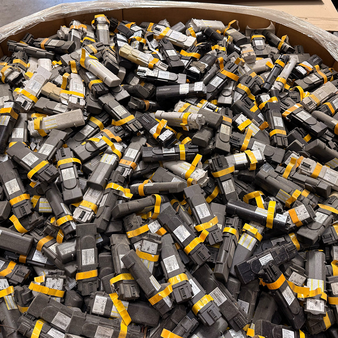 Bulk 18650 Battery Pack Lot for Harvesting (Gaylord Pallet, ~12,000 Cells)